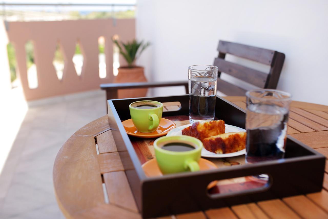 Cozy Renovated Apartment "Filoxenia" คาโตดารัตโซ ภายนอก รูปภาพ